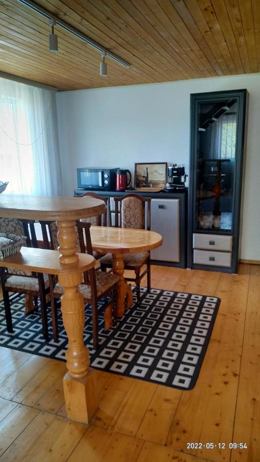 Pid Skeleyu Hotel Лазещина Екстериор снимка