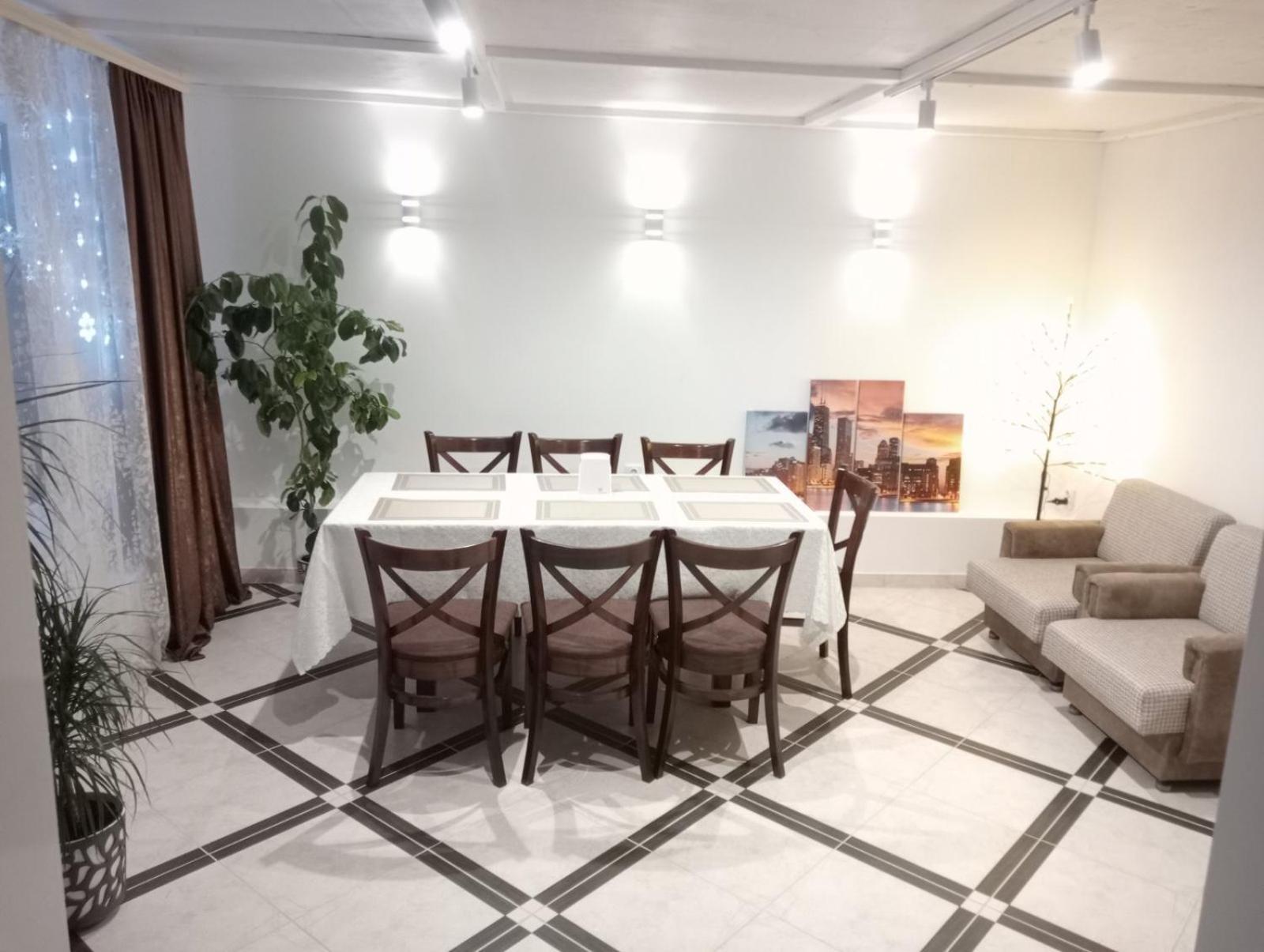 Pid Skeleyu Hotel Лазещина Екстериор снимка