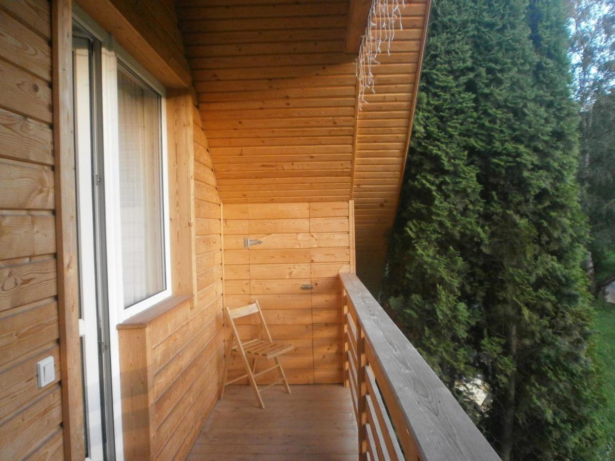 Pid Skeleyu Hotel Лазещина Екстериор снимка